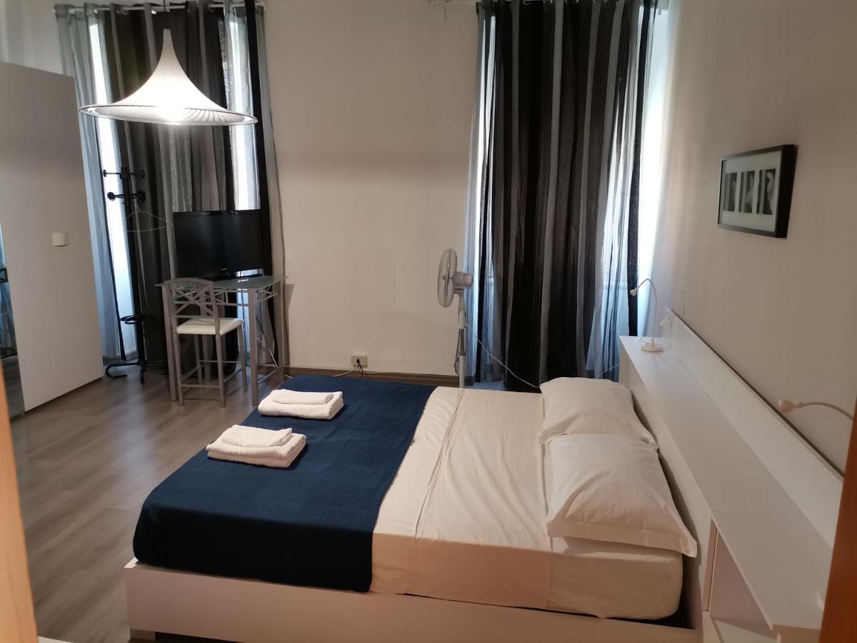 B&B Porto Vecchio Rooms - Stazione Centrale Trieste Eksteriør bilde