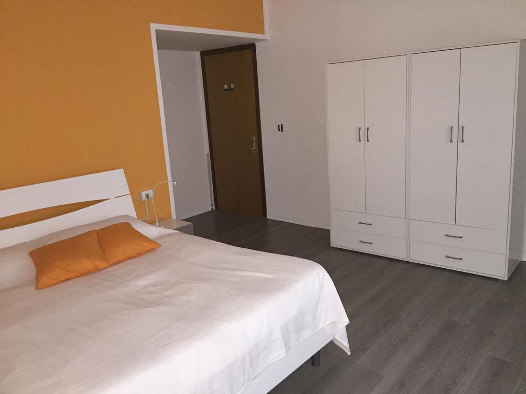 B&B Porto Vecchio Rooms - Stazione Centrale Trieste Rom bilde